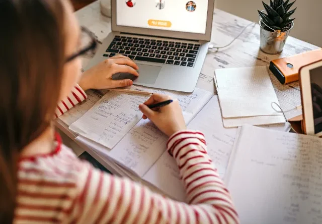 日本でも差が広まっている「教育格差」とは？子どもを取り巻く課題や世界との違い